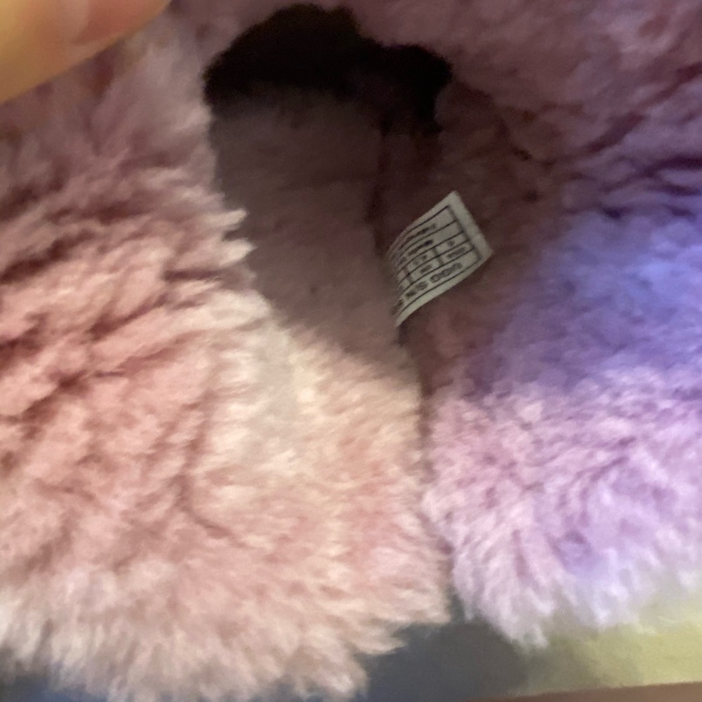 COPY - Uggs size 6 boots with Bailey button! - Picture 12 of 13